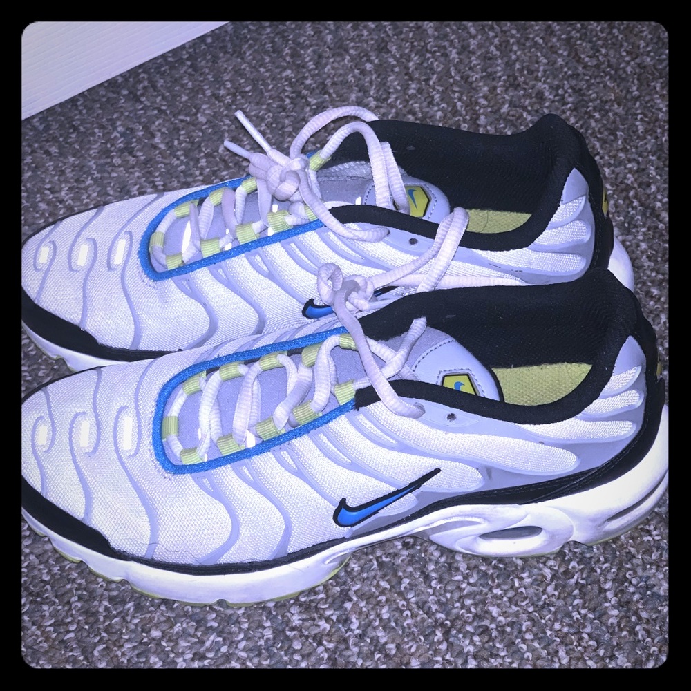 Nike shoes